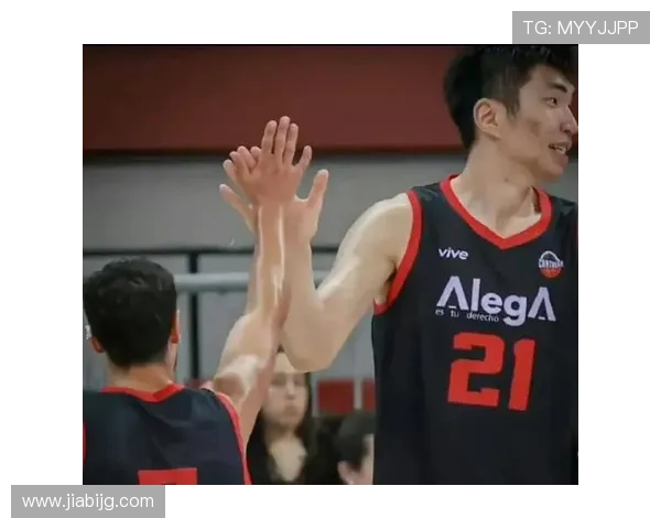 余嘉豪：低谷时不退场，驰援国家队展决心